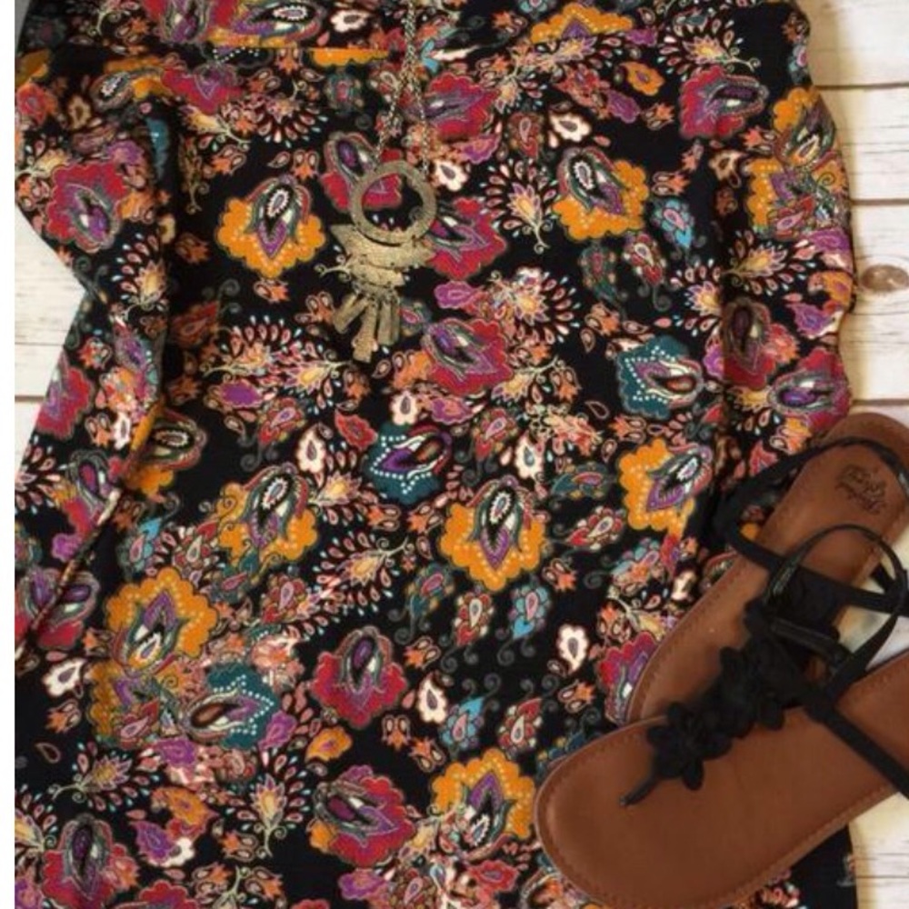 🌷🎀 LuLaRoe Cassie - 3X - # 275